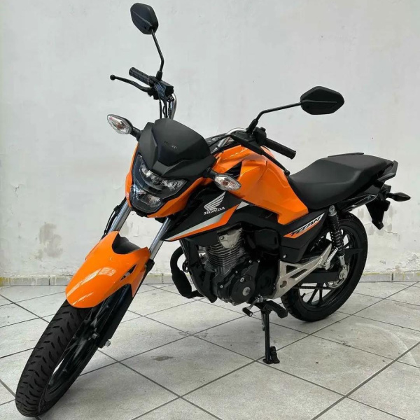 TITAN 2025 ZERO KM 